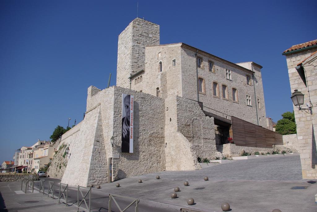Maisonnette Medievale By Icasamia Apartment Antibes Bilik gambar