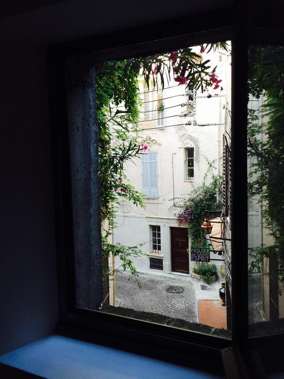 Maisonnette Medievale By Icasamia Apartment Antibes Bilik gambar